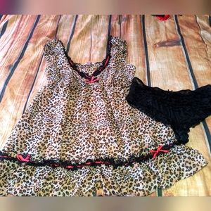 Leopard lingerie